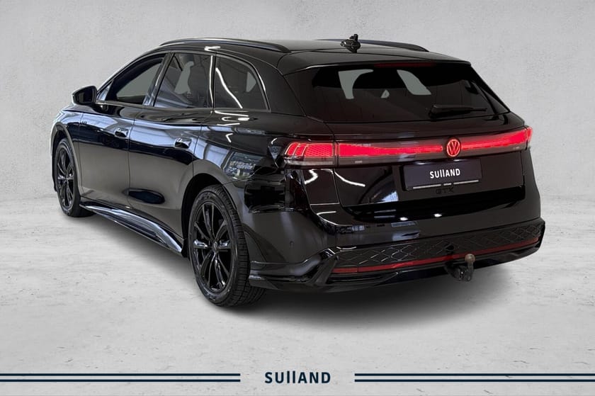 Bilde 3 av Volkswagen ID.7 GTX Tourer