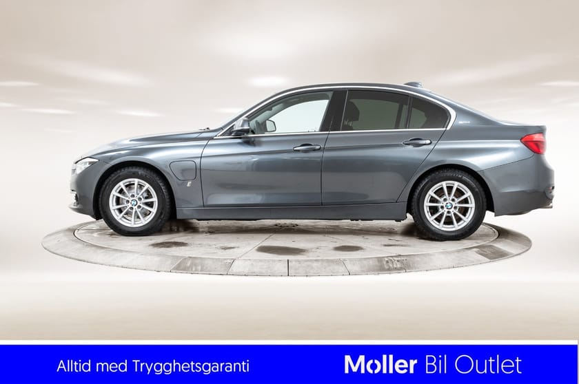 Bilde 2 av BMW 330e Sedan