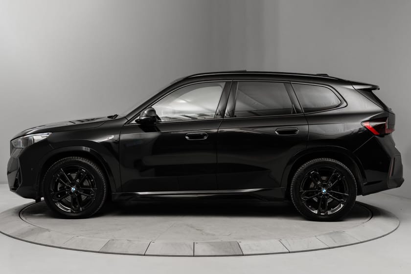 Bilde 2 av BMW iX1 xDrive30