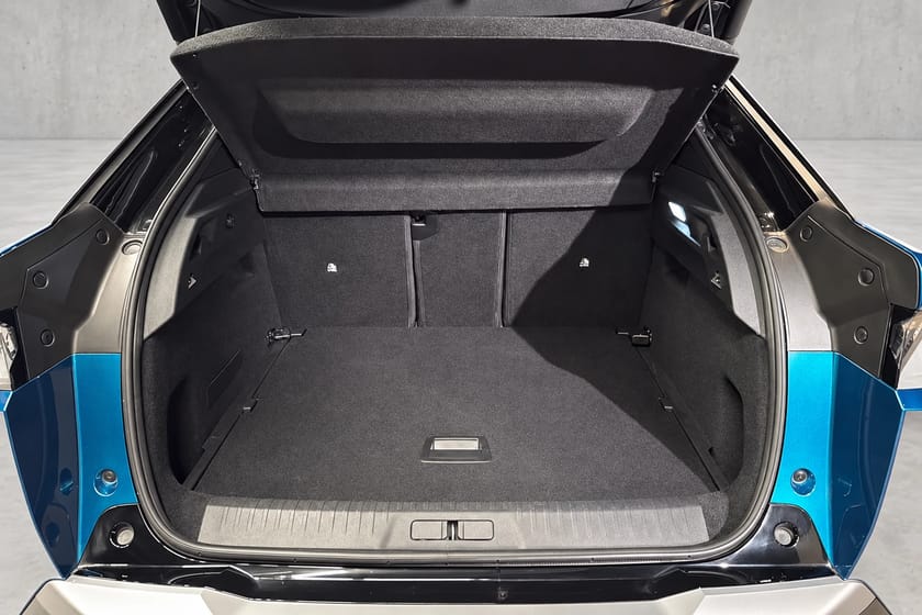 Bilde 4 av Peugeot E-3008 Dual Motor