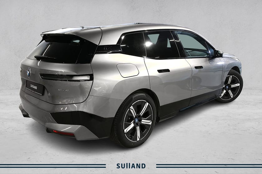 Bilde 4 av BMW iX xDrive40