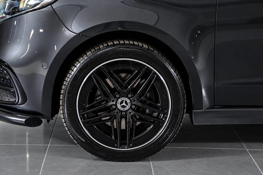 Bilde 5 av Mercedes-Benz V 300d 4MATIC 3.1t