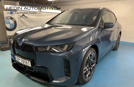 BMW iX xDrive60