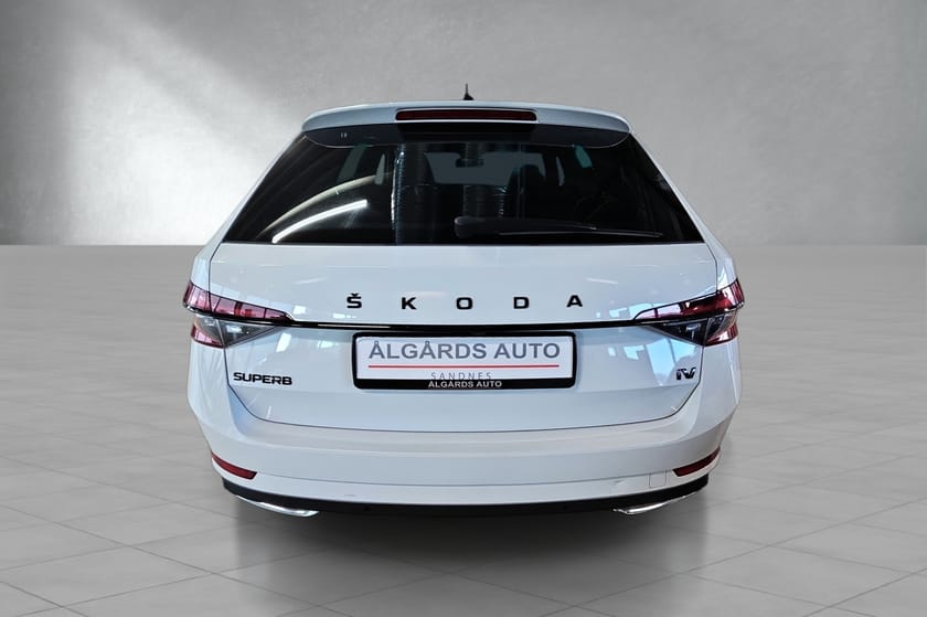 Bilde 5 av Škoda Superb iV Combi