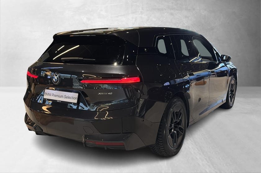 Bilde 4 av BMW iX xDrive40