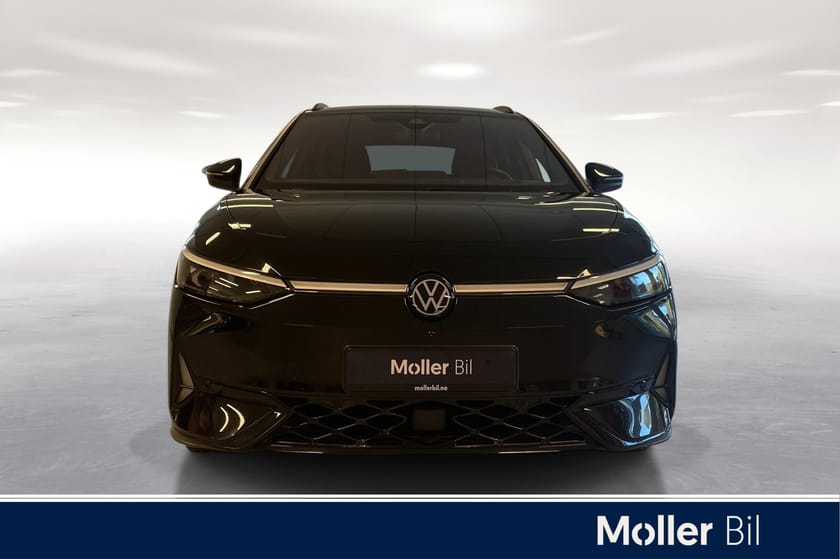 Bilde 2 av Volkswagen ID.7 GTX Tourer