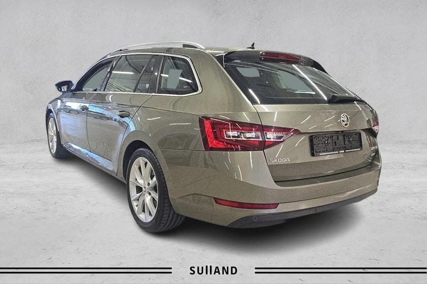 Bilde 3 av Škoda Superb Stasjonsvogn