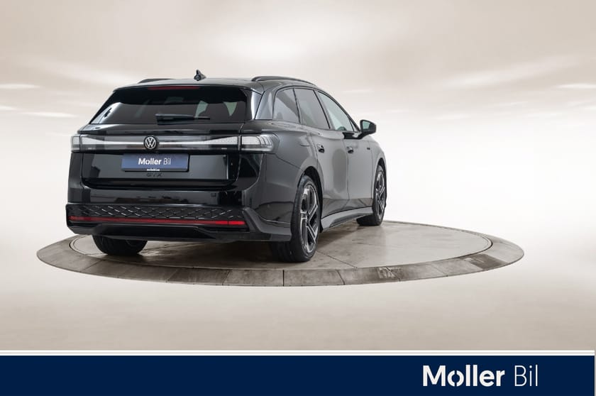 Bilde 5 av Volkswagen ID.7 GTX Tourer