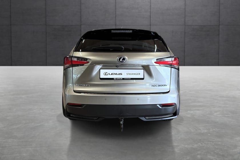 Bilde 4 av Lexus NX 300h AWD