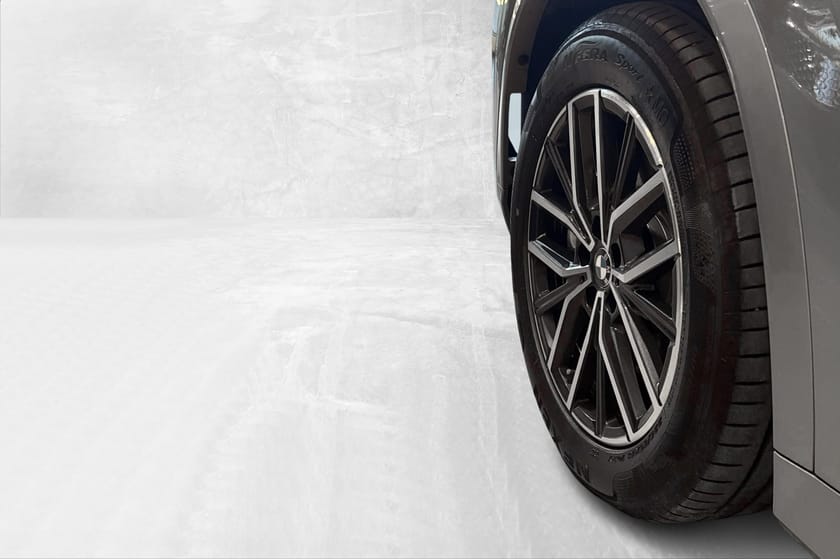 Bilde 2 av BMW iX1 xDrive30