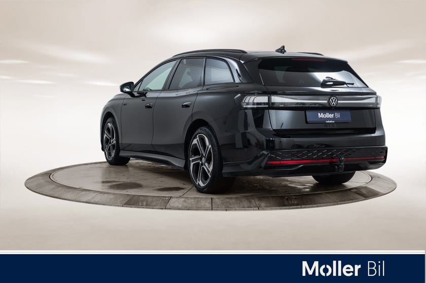 Bilde 3 av Volkswagen ID.7 GTX Tourer