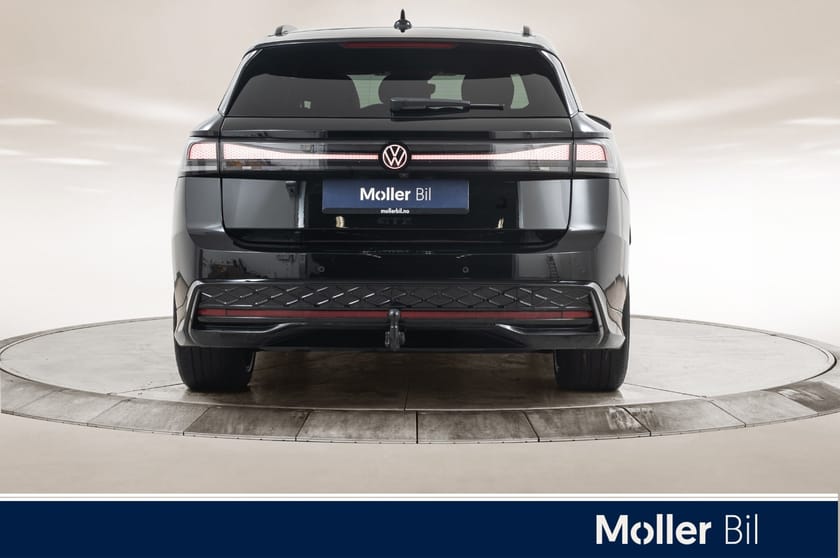 Bilde 4 av Volkswagen ID.7 GTX Tourer