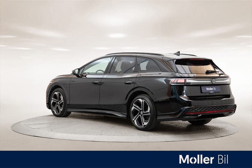 Bilde 3 av Volkswagen ID.7 GTX Tourer