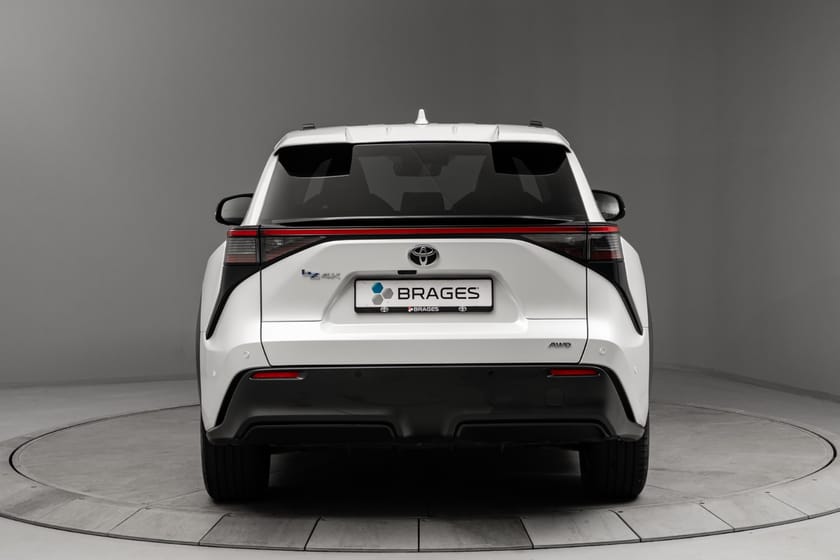 Bilde 3 av Toyota bZ4X
