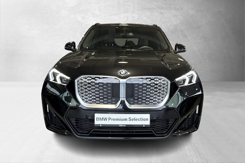 Bilde 2 av BMW iX1 xDrive30