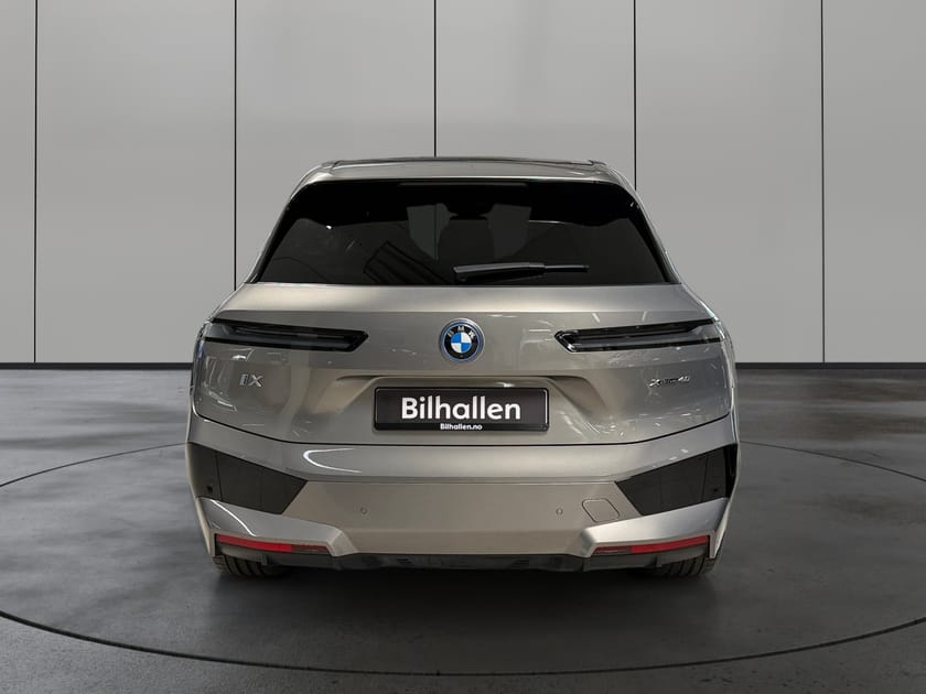 Bilde 4 av BMW iX xDrive40
