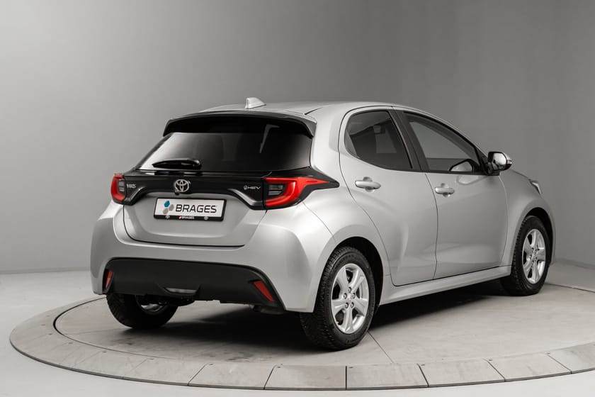 Bilde 4 av Toyota Yaris Hybrid 115
