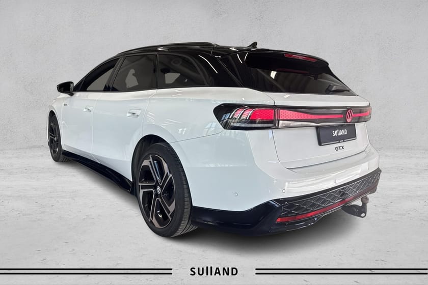 Bilde 3 av Volkswagen ID.7 GTX Tourer