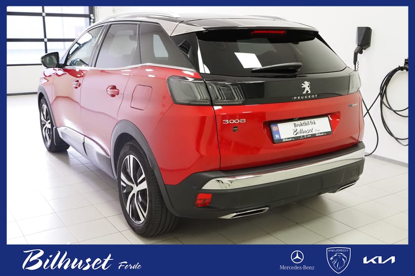 Bilde 2 av Peugeot 3008 HYBRID4 300