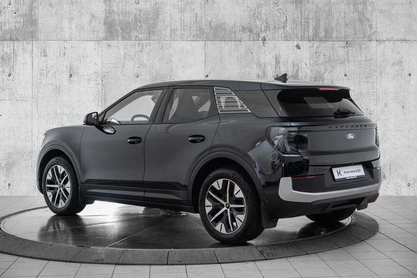 Bilde 3 av Ford Explorer EV Extended Range AWD