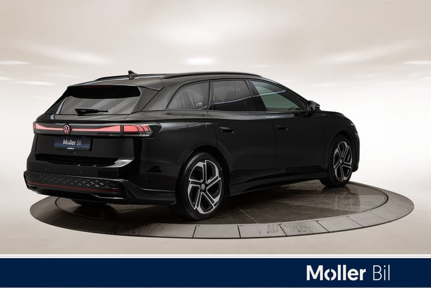 Bilde 3 av Volkswagen ID.7 GTX Tourer