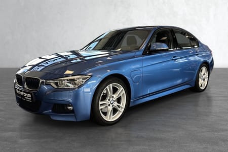BMW 330e Sedan