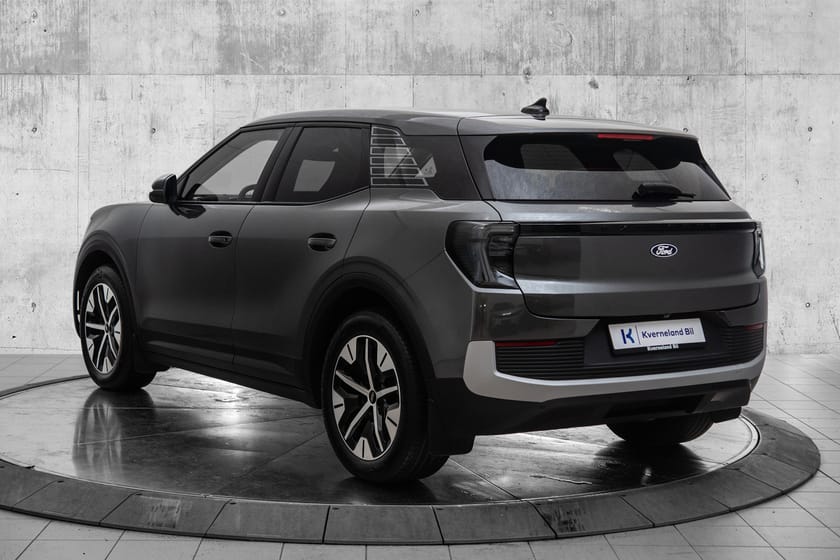 Bilde 3 av Ford Explorer EV Extended Range AWD