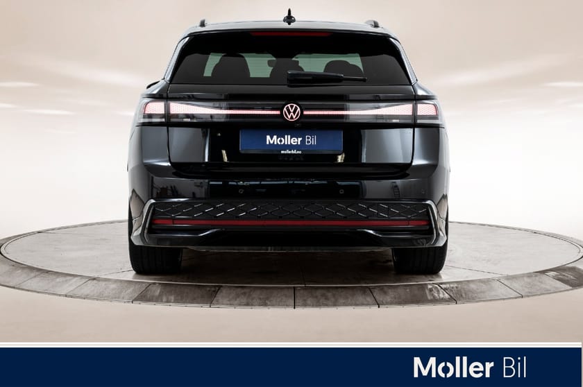 Bilde 4 av Volkswagen ID.7 GTX Tourer
