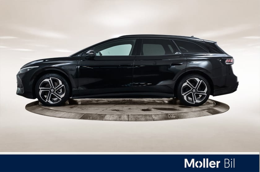 Bilde 2 av Volkswagen ID.7 GTX Tourer