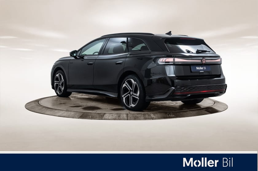 Bilde 3 av Volkswagen ID.7 GTX Tourer