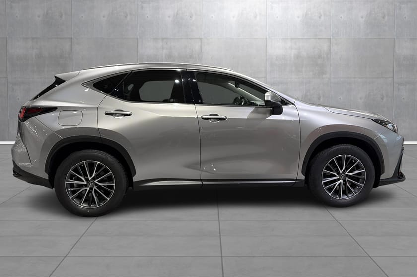Bilde 4 av Lexus NX 450h+