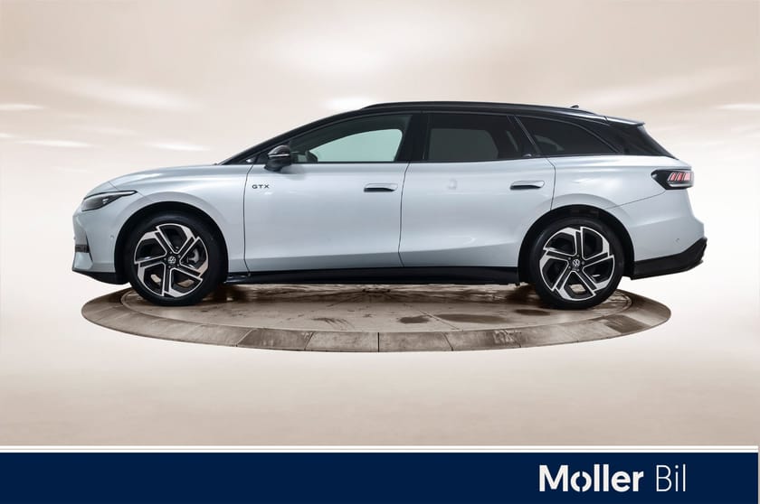 Bilde 2 av Volkswagen ID.7 GTX Tourer