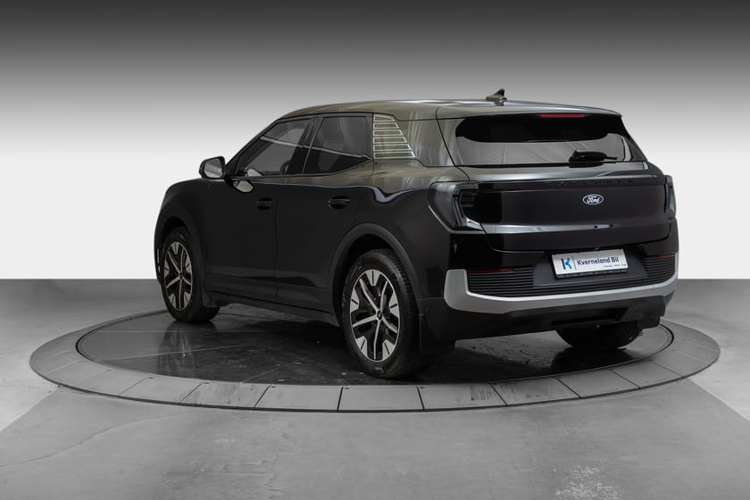 Bilde 3 av Ford Explorer EV Extended Range AWD