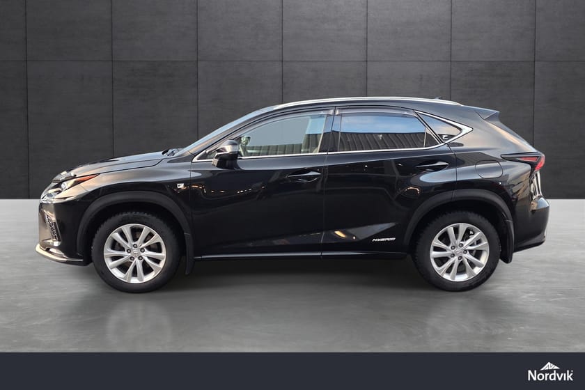 Bilde 2 av Lexus NX 300h AWD