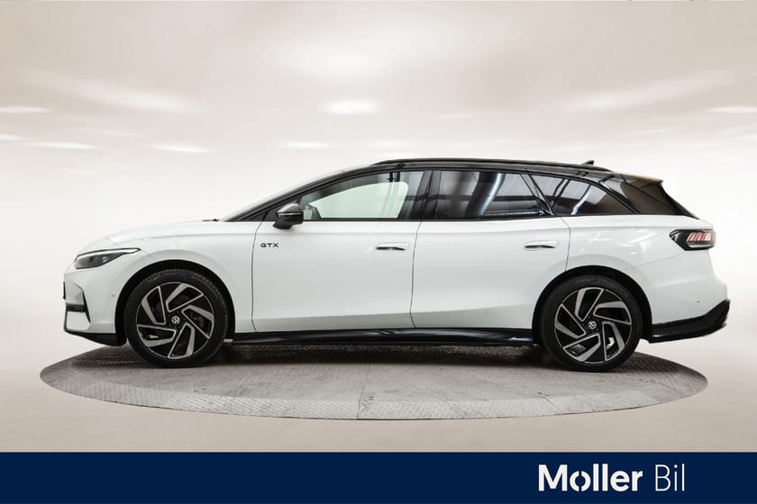 Bilde 2 av Volkswagen ID.7 GTX Tourer