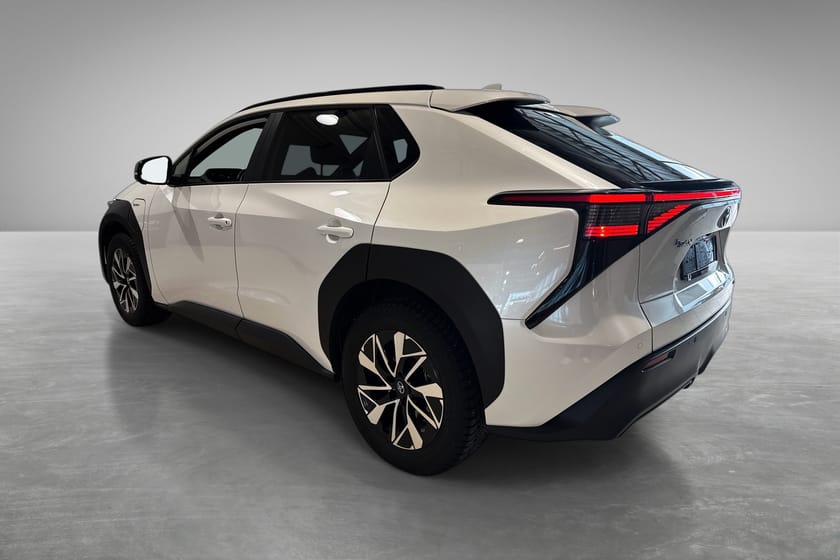 Bilde 3 av Toyota bZ4X