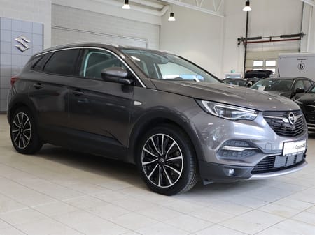 Opel Grandland Hybrid4 300