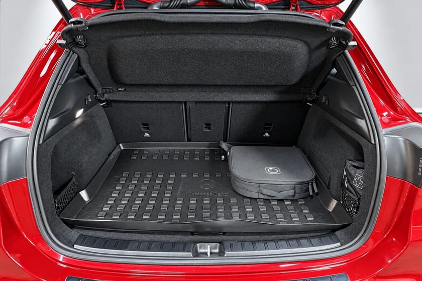Bilde 5 av Mercedes-Benz EQA 300 4MATIC