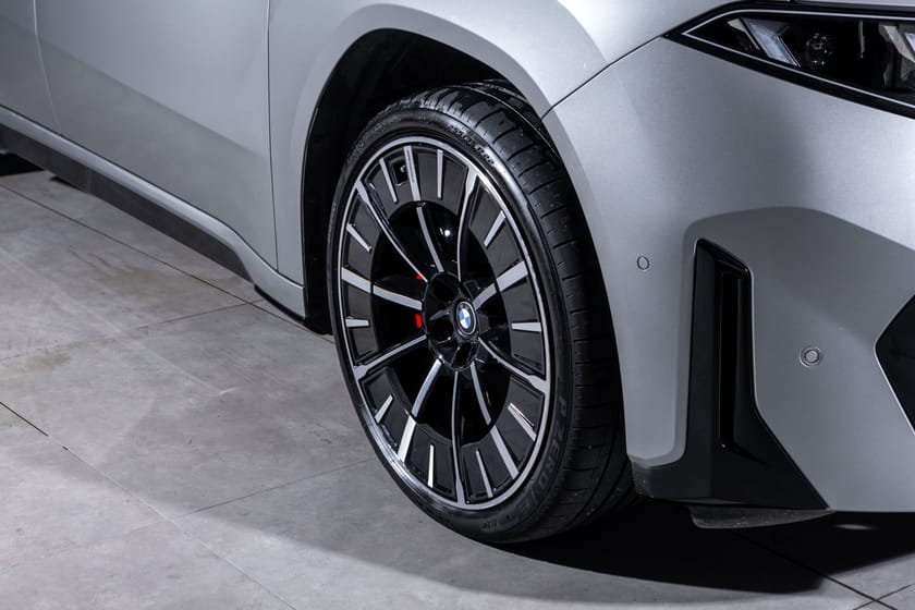 Bilde 3 av BMW iX3 50 xDrive