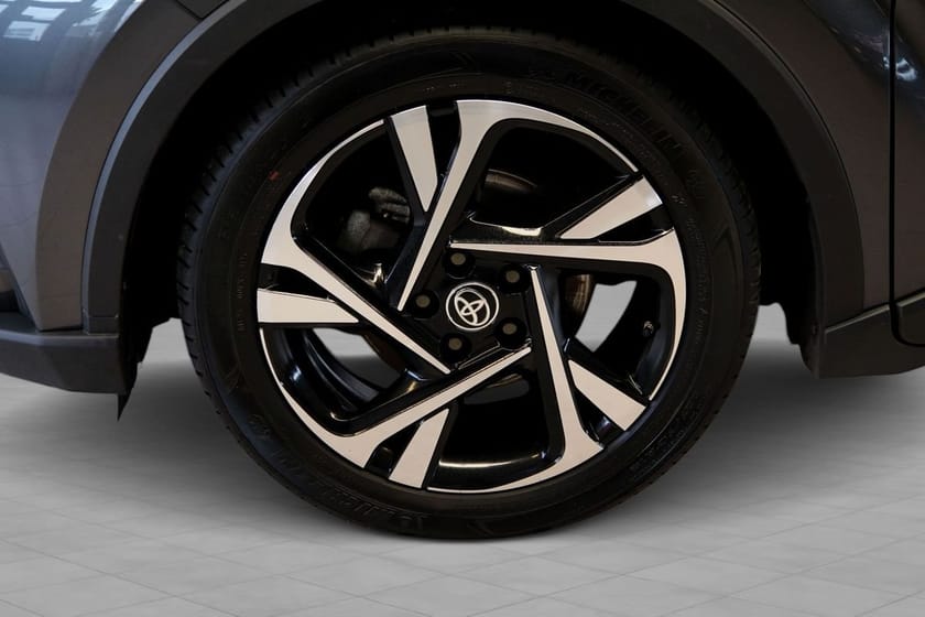 Bilde 2 av Toyota C-HR Hybrid