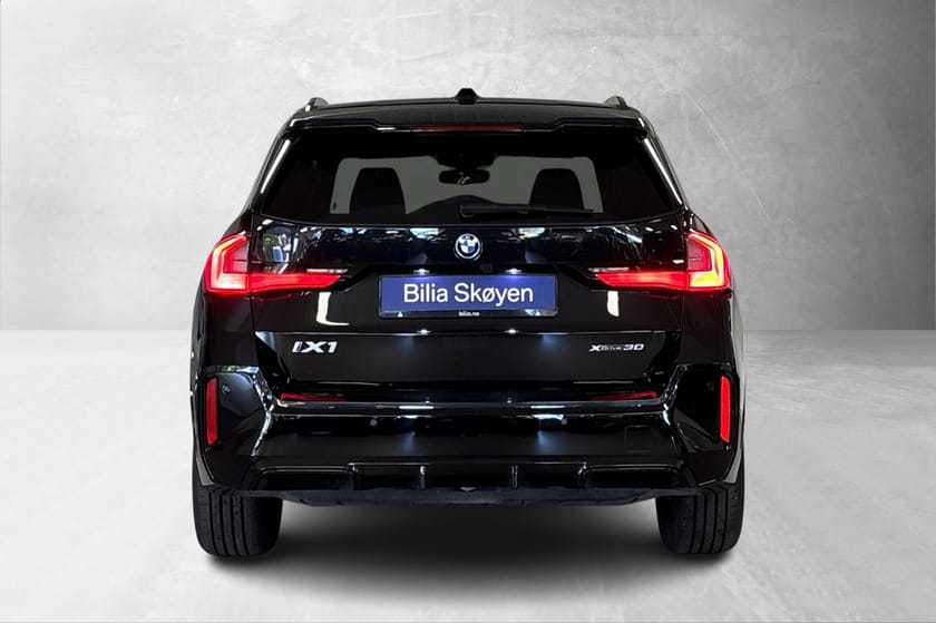 Bilde 4 av BMW iX1 xDrive30
