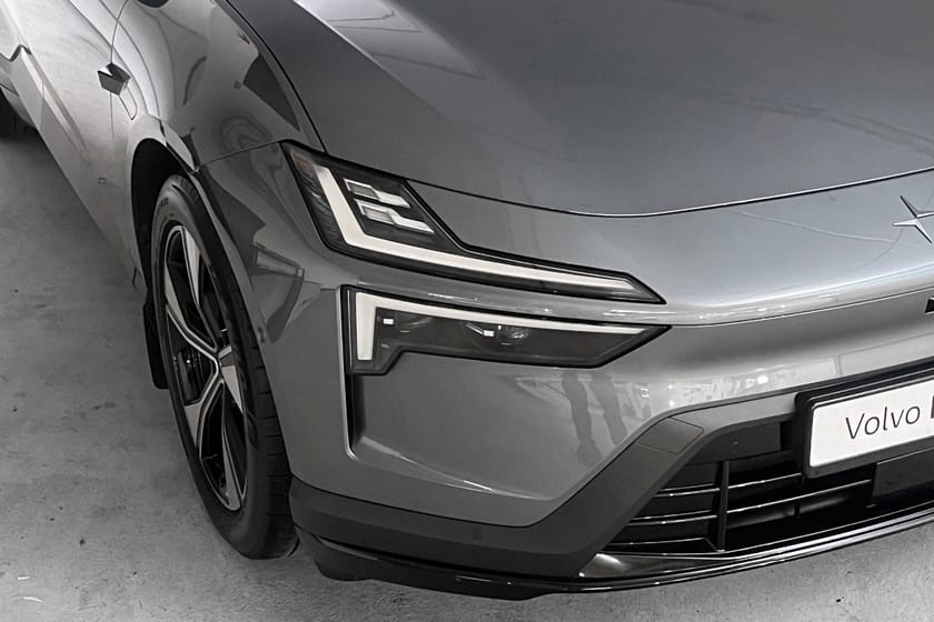 Bilde 2 av Polestar 4 Coupé Long range Dual motor