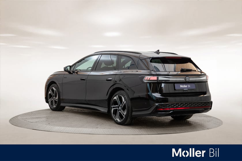 Bilde 3 av Volkswagen ID.7 GTX Tourer
