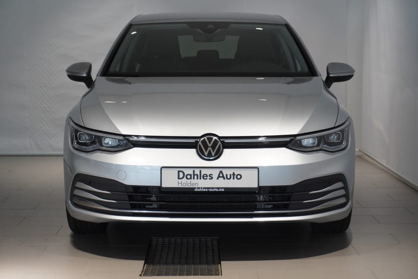 Bilde 2 av Volkswagen Golf eHybrid