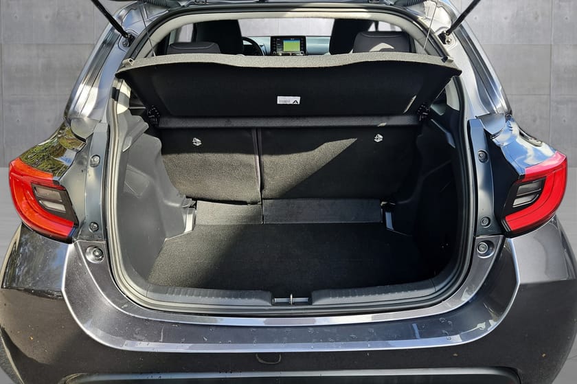 Bilde 5 av Toyota Yaris Hybrid