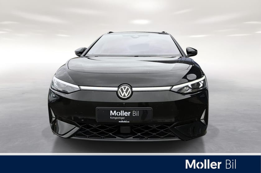 Bilde 2 av Volkswagen ID.7 GTX Tourer