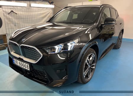 BMW iX2 xDrive30