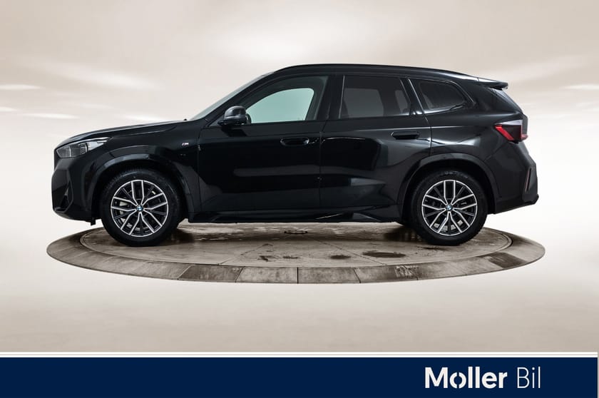 Bilde 2 av BMW iX1 xDrive30