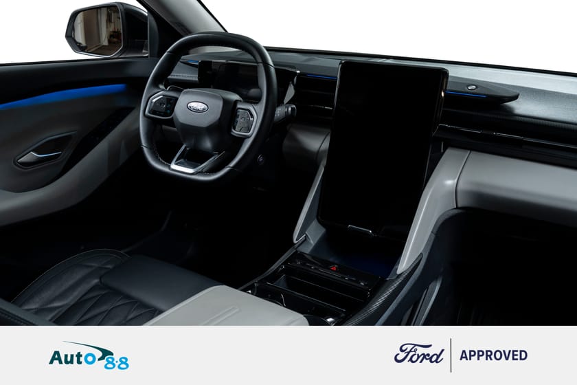 Bilde 2 av Ford Explorer EV Extended Range AWD
