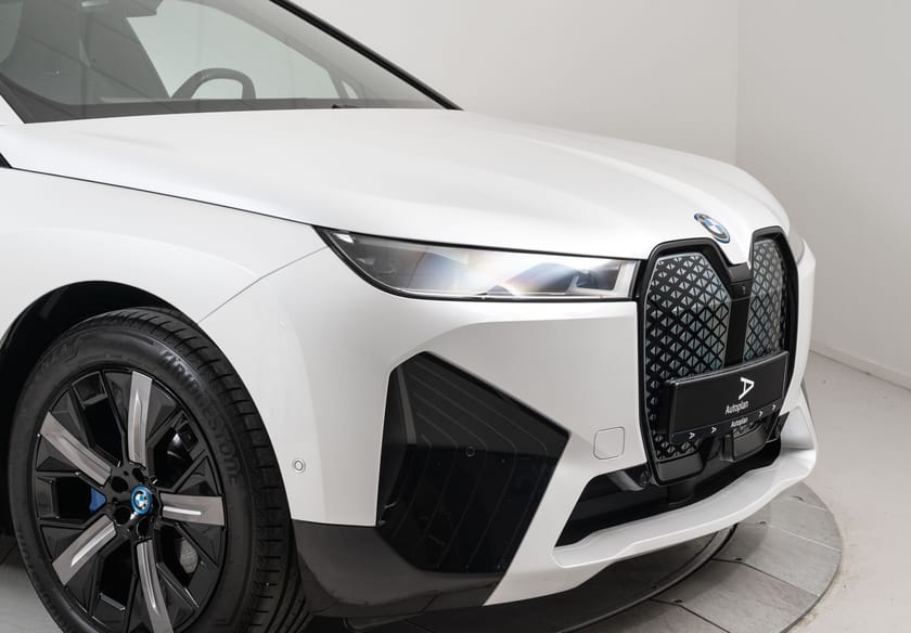 Bilde 3 av BMW iX xDrive40